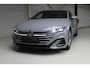 Volkswagen Arteon Shooting Brake 2.0 TSI R-Line 190PK DSG Panoramadak | Navigatie | Trekhaak | Side Assist | Camera