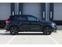Volvo XC40 B4 Automaat Plus Black Edition | Verwarmbare voorstoelen | Verwarmbaar stuurwiel | Premium audio by Harman Kardon | Panoramadak | Rondom zichtcamera | 20 inch Lichtmetalen velgen | Alarmklasse 3