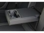 Volvo XC40 B4 Automaat Plus Black Edition | Verwarmbare voorstoelen | Verwarmbaar stuurwiel | Premium audio by Harman Kardon | Panoramadak | Rondom zichtcamera | 20 inch Lichtmetalen velgen | Alarmklasse 3