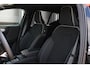 Volvo XC40 B4 Automaat Plus Black Edition | Panoramadak | Verwarmbare voorstoelen | Verwarmbaar stuurwiel | Premium audio by Harman Kardon | Rondom zichtcamera | 20 inch Lichtmetalen velgen | Alarmklasse 3