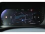 Volvo XC40 B4 Automaat Plus Black Edition | Verwarmbare voorstoelen | Verwarmbaar stuurwiel | Premium audio by Harman Kardon | Panoramadak | Rondom zichtcamera | 20 inch Lichtmetalen velgen | Alarmklasse 3
