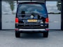 Volkswagen Transporter 2.0 TDI L2H1 30 DC Caravelle Highline | Trekhaak | 6 Zits | Navigatie | Camera | 19'' Lichtmetalen Velgen | Cruise Control | Stoelverwarming | Climate Control | Metallic Lak | All Season Banden | PDC | Dealer Onderhouden |