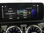 Mercedes-Benz A-klasse 180 Business Solution AMG | Panoramadak | Stoelverwarming | Leder/Alcantara | Camera | Navigatie | Widescreen | Designo Mountaingrijs Magno