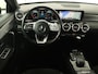 Mercedes-Benz A-klasse 180 Business Solution AMG | Panoramadak | Stoelverwarming | Leder/Alcantara | Camera | Navigatie | Widescreen | Designo Mountaingrijs Magno