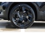 Volvo EX40 Single Motor Extended Range Plus Black Ed. 82 kWh | Verwarmbare voorstoelen | Verwarmbaar stuurwiel | Premium audio by Harman Kardon | 20 inch Lichtmetalen velgen | Alarmklasse 3