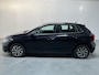 Volkswagen Polo 1.0 TSI Life / FABRIEKGARANTIE T/M 10-2027/ APP-CONNECT/ CLIMA/ PARK. SENSOREN/ ADAPT. CRUISE/ 15" LMV/ LED/ NAVI/ DAB/ BLUETOOTH