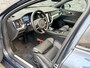 Volvo V60 2.0 T6 Plug-in hybrid AWD Plus Dark | Trekhaak | 360 camera | Harman Kardon audio | Verwarmbare voorruit |