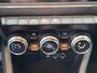Renault Clio 1.6 E-Tech Hybrid 140 Business Zen Automaat / Airco / Navigatie / DAB / Apple Carplay / Android Auto / Parkeersensor achter /