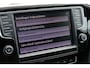 Volkswagen Passat Variant 1.8 TSI Highline Business R Automaat | 180pk | R-Line | Panoramadak | Active Info Display | Trekhaak | Stoelverwarming | LED | 18 Inch | Keyless