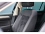 Volkswagen Passat Variant 1.8 TSI Highline Business R Automaat | 180pk | R-Line | Panoramadak | Active Info Display | Trekhaak | Stoelverwarming | LED | 18 Inch | Keyless