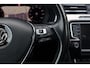 Volkswagen Passat Variant 1.8 TSI Highline Business R Automaat | 180pk | R-Line | Panoramadak | Active Info Display | Trekhaak | Stoelverwarming | LED | 18 Inch | Keyless