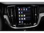 Volvo V60 2.0 T8 Plug-in hybrid AWD Ultra Dark | Massagestoelen | Elektrische trekhaak | Geventileerde stoelen | Bowers & Wilkins Hifi | 360 Camera