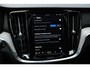 Volvo V60 2.0 T8 Plug-in hybrid AWD Ultra Dark | Massagestoelen | Elektrische trekhaak | Geventileerde stoelen | Bowers & Wilkins Hifi | 360 Camera