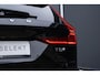 Volvo V60 T8 Automaat Plug-in hybrid AWD Ultra Dark | Massagestoelen | Panoramadak | Elektrische trekhaak | Geventileerde stoelen | Bowers & Wilkins Hifi | 360 Camera