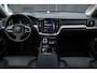 Volvo V60 2.0 T8 Plug-in hybrid AWD Ultra Dark | Massagestoelen | Elektrische trekhaak | Geventileerde stoelen | Bowers & Wilkins Hifi | 360 Camera