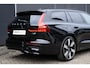 Volvo V60 2.0 T8 Plug-in hybrid AWD Ultra Dark | Massagestoelen | Elektrische trekhaak | Geventileerde stoelen | Bowers & Wilkins Hifi | 360 Camera
