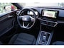 SEAT Leon 1.5 eTSI FR Launch Edition Half Leder Sportst Stoel/Stuur Verw Navi Camera Clima Apple Carplay Adaptieve Cruise ENZ.