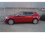 SEAT Leon 1.5 eTSI FR Launch Edition Half Leder Sportst Stoel/Stuur Verw Navi Camera Clima Apple Carplay Adaptieve Cruise ENZ.