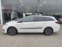 Toyota Auris Touring Sports 1.8 Hybrid Black Edition | Android Auto | Trekhaak | Navi | DAB