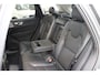 Volvo XC60 T6 350PK Ultra Dark | Black Pack | 360° | Luchtvering | B&W Audio | Panoramadak | Getint Glas