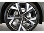 Volvo XC60 T6 350PK Ultra Dark | Black Pack | 360° | Luchtvering | B&W Audio | Panoramadak | Getint Glas