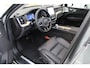 Volvo XC60 T6 350PK Ultra Dark | Black Pack | 360° | Luchtvering | B&W Audio | Panoramadak | Getint Glas