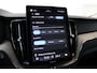 Volvo XC60 T6 350PK Ultra Dark | Black Pack | 360° | Luchtvering | B&W Audio | Panoramadak | Getint Glas