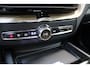 Volvo XC60 T6 350PK Ultra Dark | Black Pack | 360° | Luchtvering | B&W Audio | Panoramadak | Getint Glas