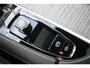Volvo XC90 T8 455PK Automaat Plug-in hybrid AWD Ultimate Dark / Bowers & Wilkins / Luchtvering / Head Up Display / 360 Camera / Massagestoelen / Gelaagde Zijruiten / Trekhaak /