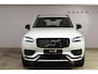 Volvo XC90 T8 455PK Automaat Plug-in hybrid AWD Ultimate Dark / Bowers & Wilkins / Luchtvering / Head Up Display / 360 Camera / Massagestoelen / Gelaagde Zijruiten / Trekhaak /
