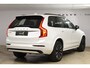 Volvo XC90 T8 455PK Automaat Plug-in hybrid AWD Ultimate Dark / Bowers & Wilkins / Luchtvering / Head Up Display / 360 Camera / Massagestoelen / Gelaagde Zijruiten / Trekhaak /