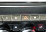 Renault Captur 1.6 E-Tech Hybrid 145 Intens *Automaat*Navigatie via Carplay*Parkeercamera*Climate Control*Parkeersensoren*LM. Velgen*Carplay*Dealer onderhouden!