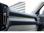 Volvo XC40 T5 Recharge Inscription | Blond lederen bekleding | Adaptive Cruise Control | Parkeerverwarming | 360° Parkeercamera | Parkeersensoren voor + achter | Stoelverwarming voor + achter | BLIS | Harman Kardon Premium Audio