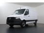 Mercedes-Benz eSprinter 414 L2 H2 RWD PRO 81kWh | TREKHAAK | STOELVERWARMING | CARPLAY / ANDROID AUTO | STANDKACHEL | OPSTAP TOT ACHTERDEUREN | DODEHOEKDETECTIE | 3-ZITS | 115 KW SNELLADEN | ACHTERUITRIJCAMERA
