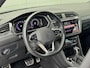 Volkswagen Tiguan 1.5 TSI R-Line Business+ Pano | Trekhaak | 20 Inch | Camera