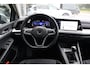 Volkswagen Golf Variant 1.0 TSI 110pk Life | Trekhaak Wegklapbaar | Navigatie | PDC | Adaptieve Cruise Control