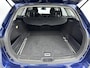 Toyota Avensis Touring Sports - 1.8 VVT-i Business Pro // TREKHAAK // DEALER ONDERHOUDEN //