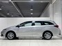 Toyota Auris Touring Sports 1.8 Hybrid Dynamic | Trekhaak | Dealer onderhouden |