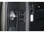 Land Rover Defender 110 2.0 P400e 110 X-Dynamic HSE | 6-Persoons | Luchtvering | Trekhaak | 360 Camera | Panoramadak | 23" Velgen