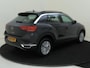 Volkswagen T-Roc 1.5 TSI Style | CarPlay | Airco | Parkeersensoren | Adaptieve cruise control | Lane- en frontassist | Bluetooth |