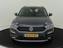 Volkswagen T-Roc 1.5 TSI Style | CarPlay | Airco | Parkeersensoren | Adaptieve cruise control | Lane- en frontassist | Bluetooth |
