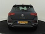 Volkswagen T-Roc 1.5 TSI Style | CarPlay | Airco | Parkeersensoren | Adaptieve cruise control | Lane- en frontassist | Bluetooth |