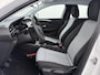 Opel Corsa 1.2 Edition LM Velgen | Parkeersensoren |  Apple / Android