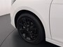 Opel Corsa 1.2 Edition LM Velgen | Parkeersensoren |  Apple / Android