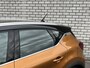 Renault Captur 1.3 TCe 155 Intens | Apple CarPlay / Android Auto | Parkeersensoren achter | Navigatie |