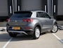 Volkswagen T-Roc Life Business 1.0 TSI 110pk STOELVERW. VOOR | DAB | 16''LM | NAVI | CLIMA | APPLE-CARPLAY