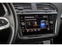 Volkswagen Tiguan 1.4 TSI 245pk DSG eHybrid Elegance Business | Panoramadak | Achteruitrijcamera | Trekhaak | Adaptive Cruise | 18'' LMV