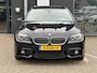 BMW 5-Serie Touring 520i High Executive/M-PAKKET/2E EIG/PANO-DAK/NAVI/NL-AUTO NAP!!
