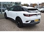 Volkswagen ID.4 Pro Limited Edition 77 kWh | TREKHAAK | BLACK STYLE | CAMERA | NAVIGATIE | STUUR + STOELVERW.