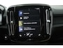 Volvo XC40 1.5 T3 Momentum Pro (TREKHAAK, H&K AUDIO, STOELVERWARMING, AUTOMAAT, ACHTERUITRIJCAMERA, PARKEERSENSOREN)